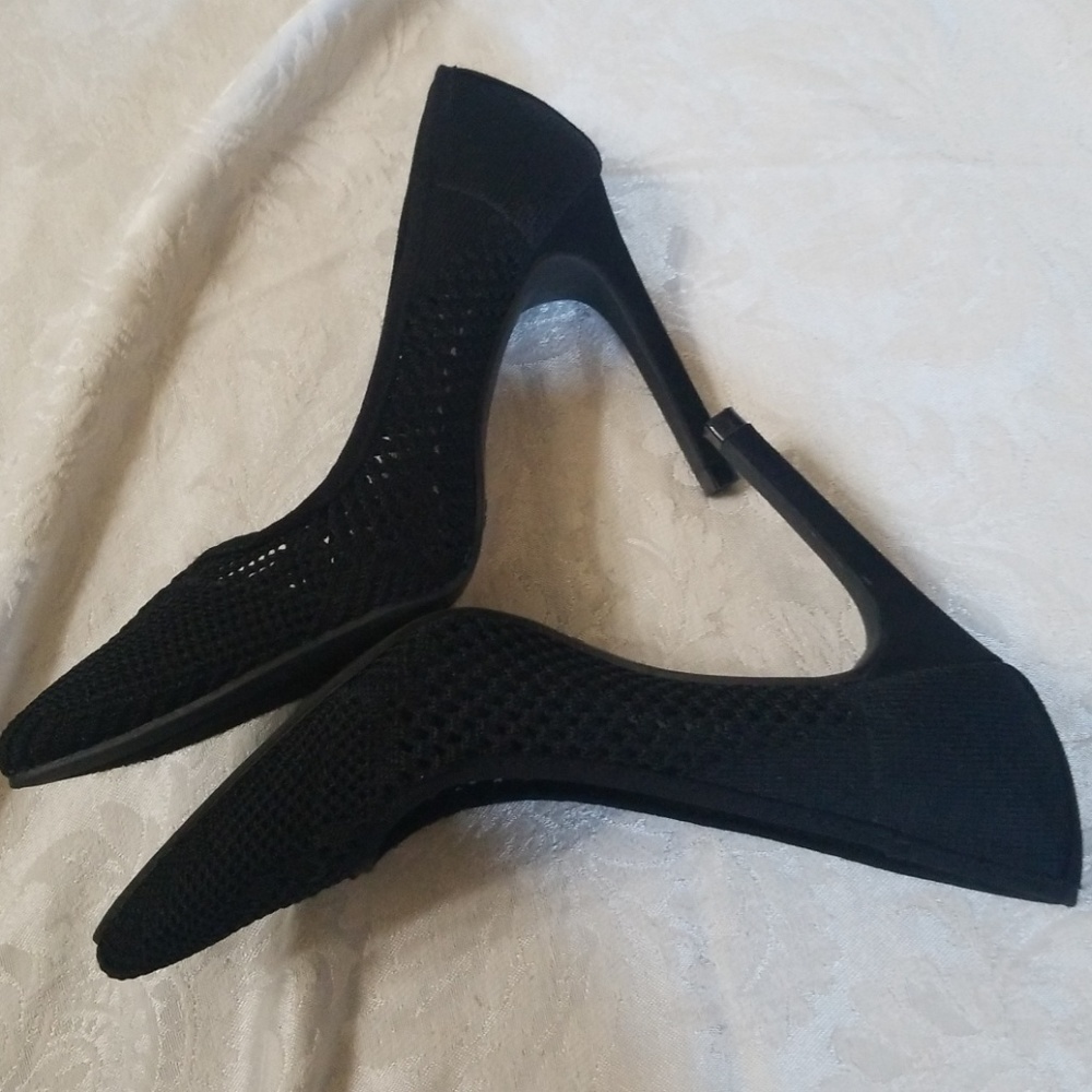Cute Black Stiletto Heels NWOT - Picture 3 of 8